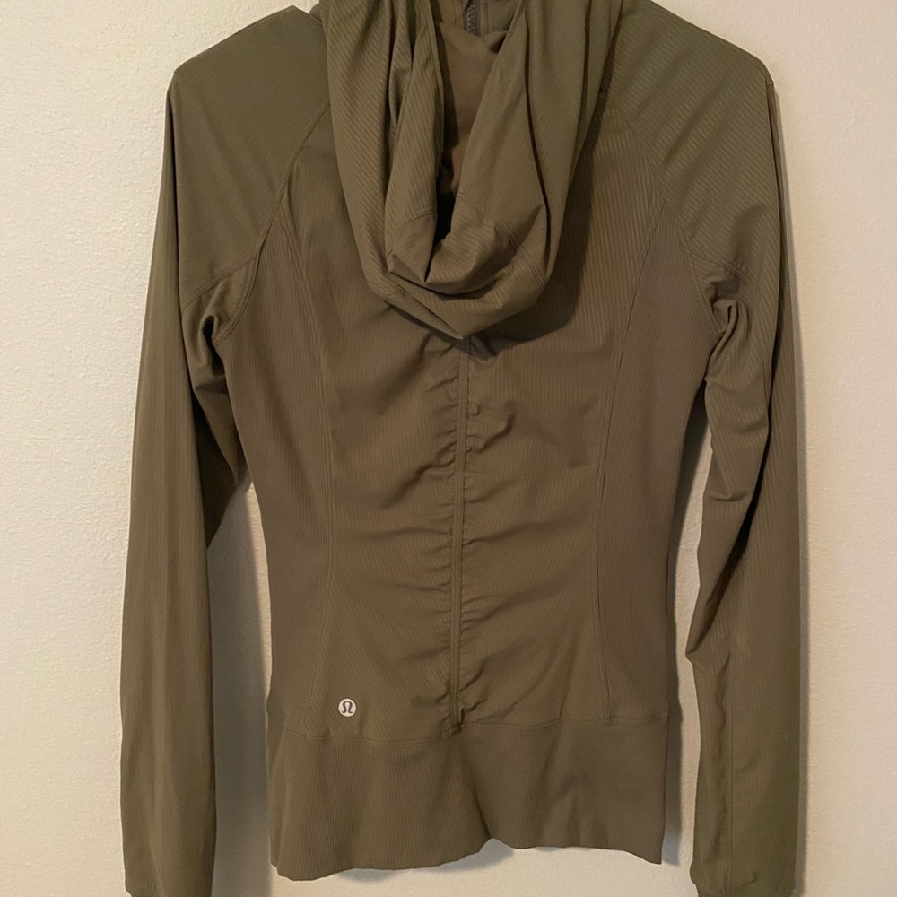 Lululemon In Flux Jacket - Picture 2 of 7